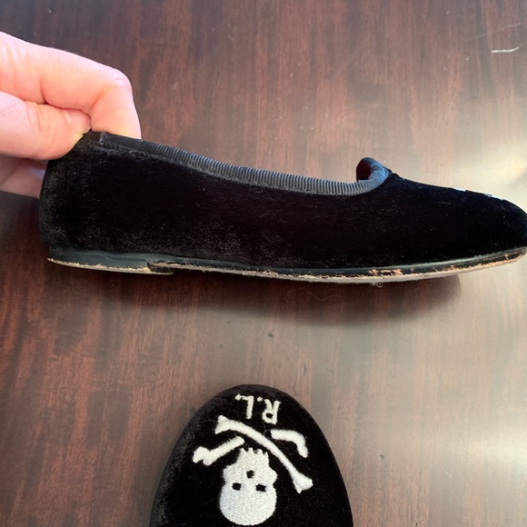 Ralph Lauren Black Velvet Skull Toddler 8.5 Flats - Picture 8 of 9